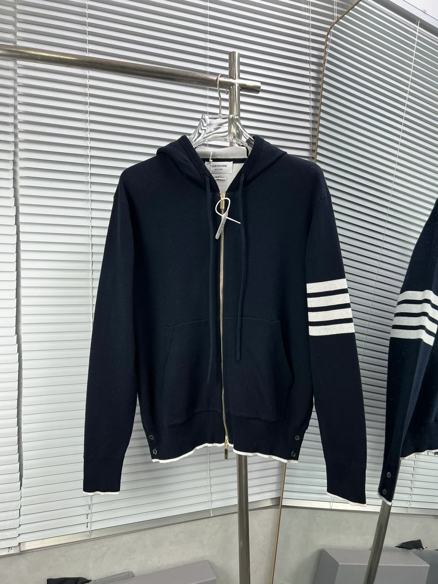 THOM BROWNENew Arrival 16 100 Series SIZE:1/2/3/4 COLOUR: Gray Navy Blue